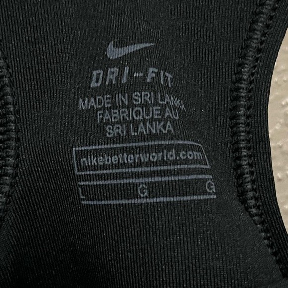 Nike blue and black print sports bra, size large - Picture 5 of 6